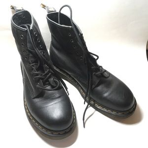 Original Doc Martens 8-eye boots (1460) size 10